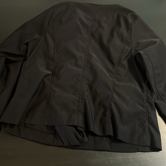 Ryan Wythe Black Women's Jacket with Zipper Detail - Picture 4 of 4